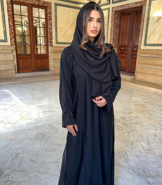 ABAYA ET HIJAB